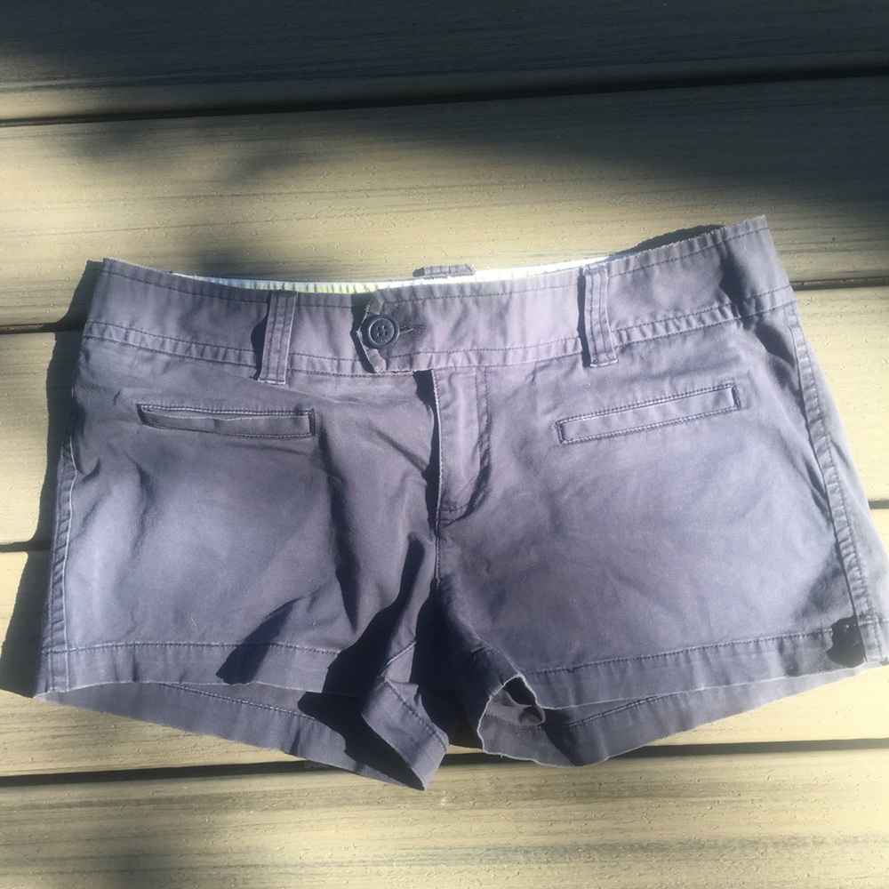 AMERICAN EAGLE BLUE CHINO SHORTS